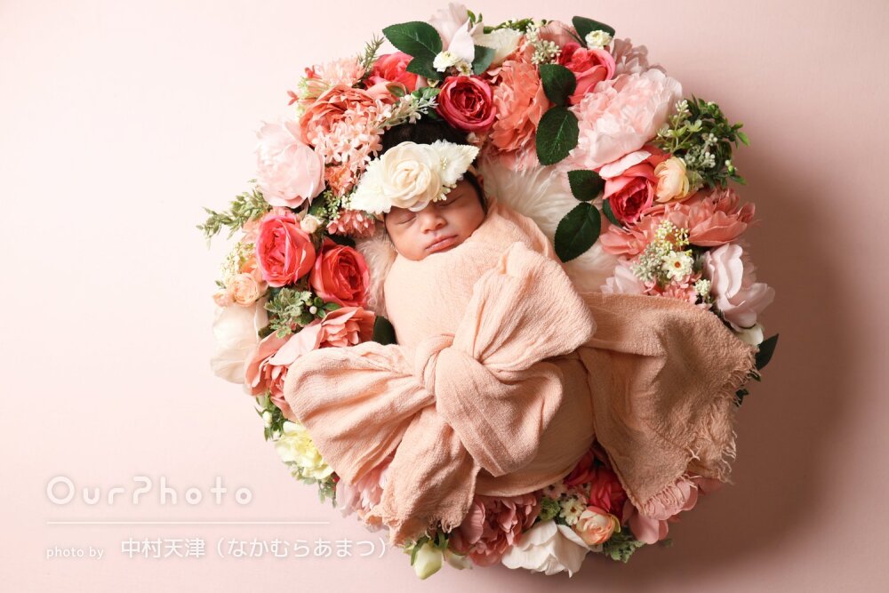 「とても華やかで美しかった」自宅で愛らしいニューボーンフォトの撮影