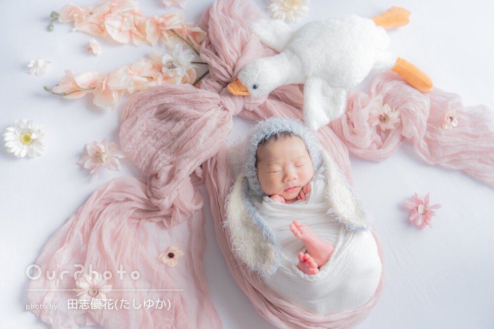 「最高の仕上がり」印象的なアングルでお洒落なニューボーンフォトの撮影