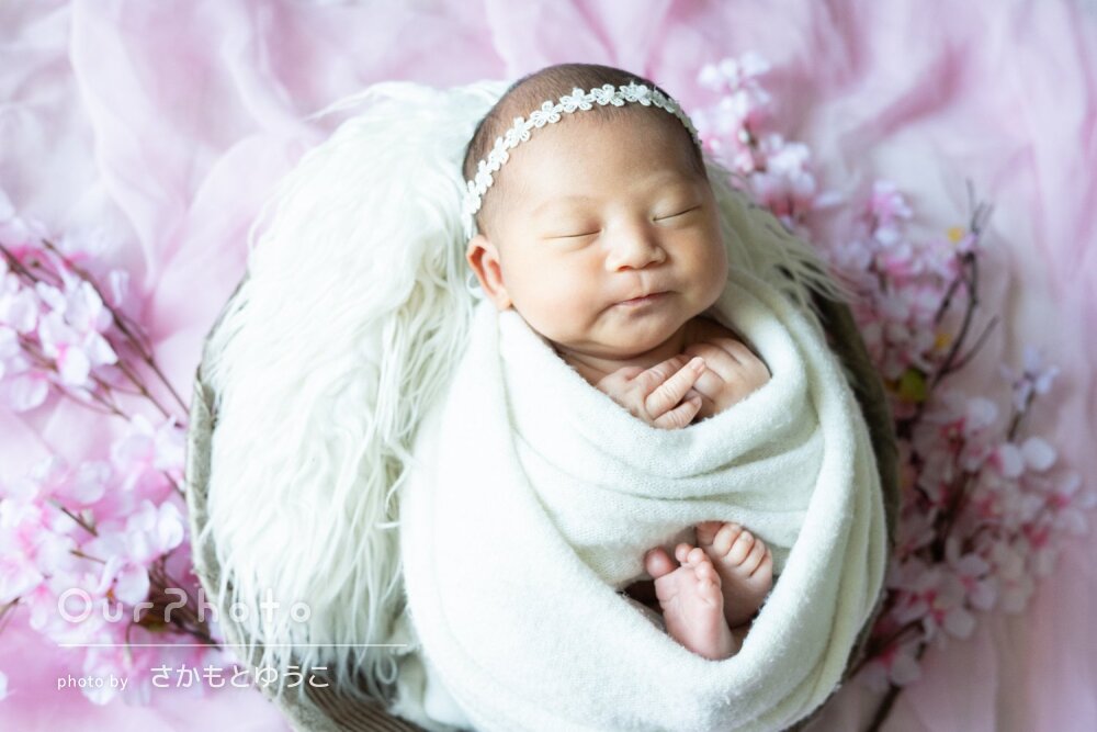 「とても手際も良く感動しました」春を感じるニューボーンフォトの撮影