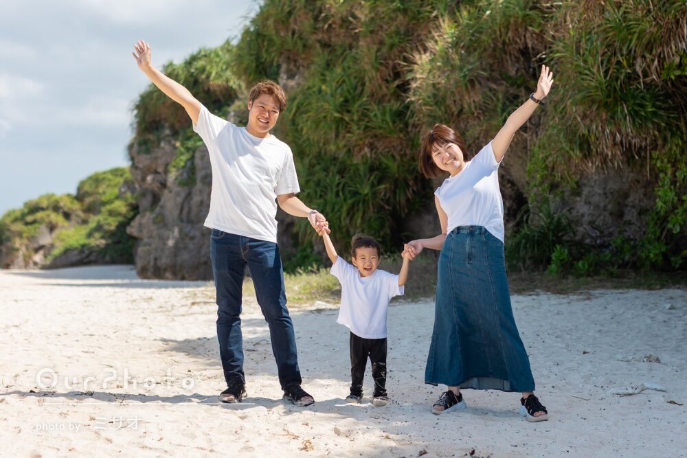 「写真も素敵なものばかり」笑顔いっぱい！リンクコーデで旅行写真の撮影