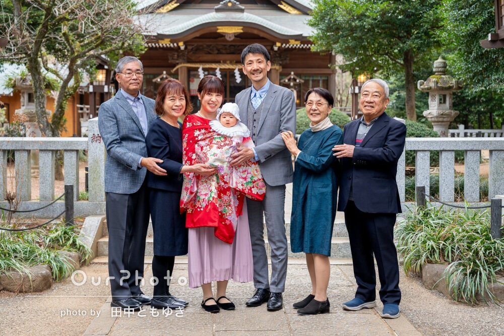 「お願いして本当によかった」ご両家の温かな笑顔に囲まれお宮参りの撮影