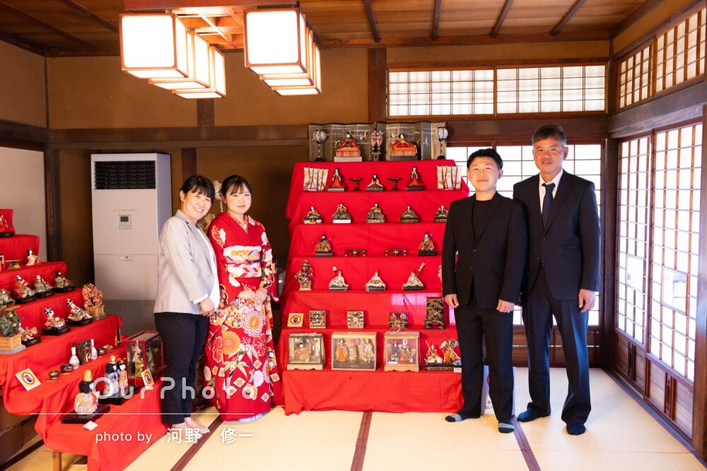 「家族にとって思い出の1日」色鮮やかな紅の晴れ着姿が美しい成人式撮影