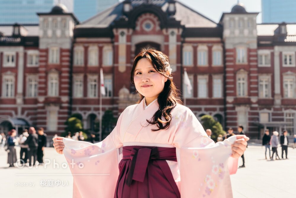 「緊張よりも楽しい時間」上品なピンクの和装がお似合いな卒業袴の撮影