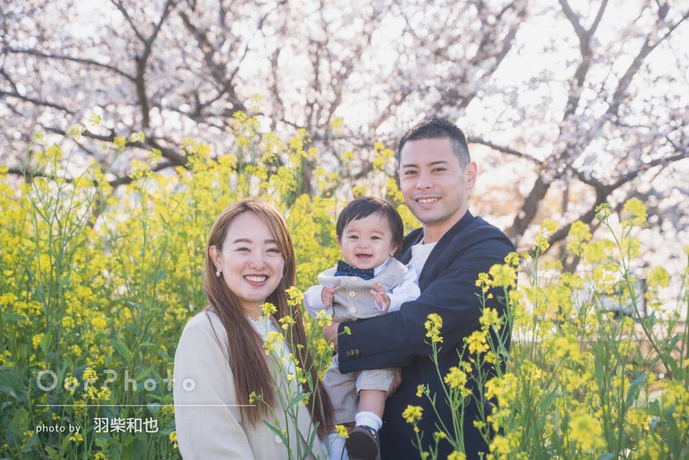 「宝物になりました」桜並木の名所で笑顔が溢れる入園記念の家族写真撮影