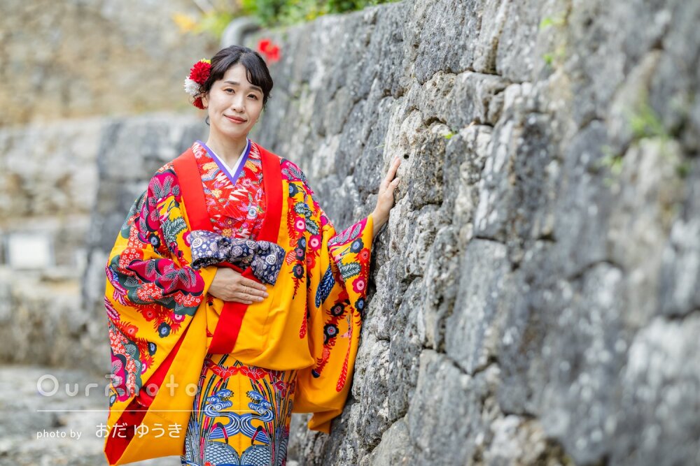 「本当によかった」紅型を凛と着こなして素敵！思い出輝く旅行写真の撮影