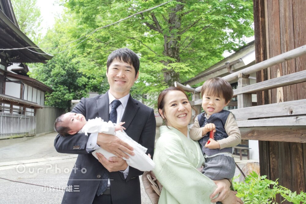 「楽しく撮れるよう工夫」神社で美しい和装！女の子のお宮参りの撮影