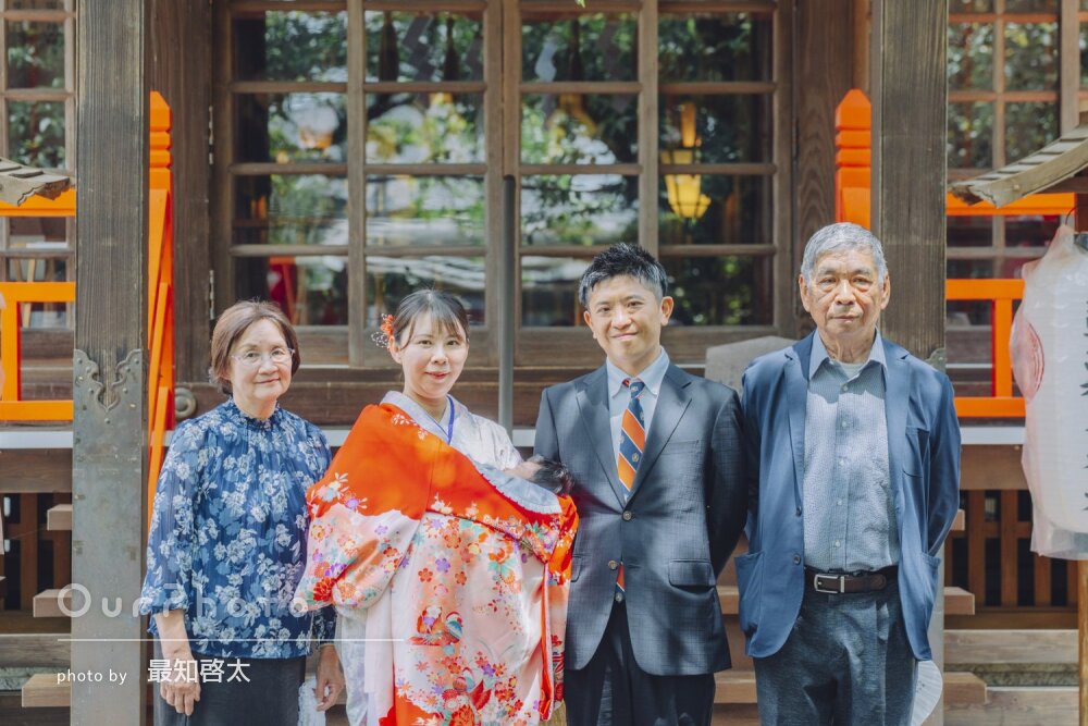 「家族の自然な表情や、子どもの今しかない姿」新緑の神社でお宮参り撮影