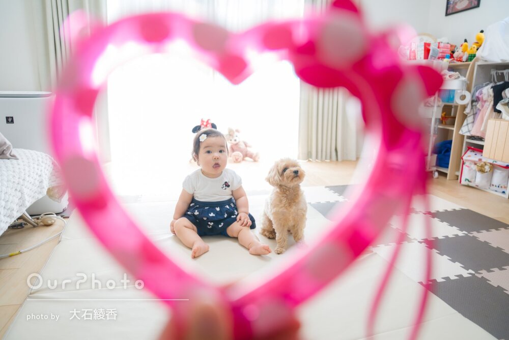「自然な表情を引き出して」愛犬も一緒に！1歳バースデーフォトの撮影
