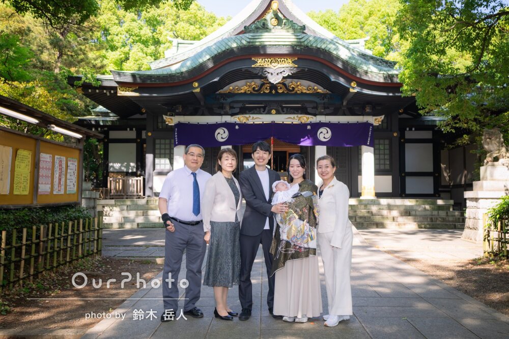 「終始和やかな雰囲気」祖父母も一緒に神社で笑顔溢れるお宮参りの撮影