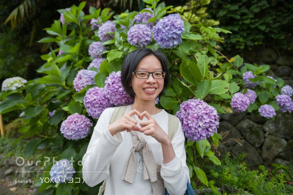「とても楽しい時間」あじさい咲く山上のお寺で風情ある旅行フォトの撮影