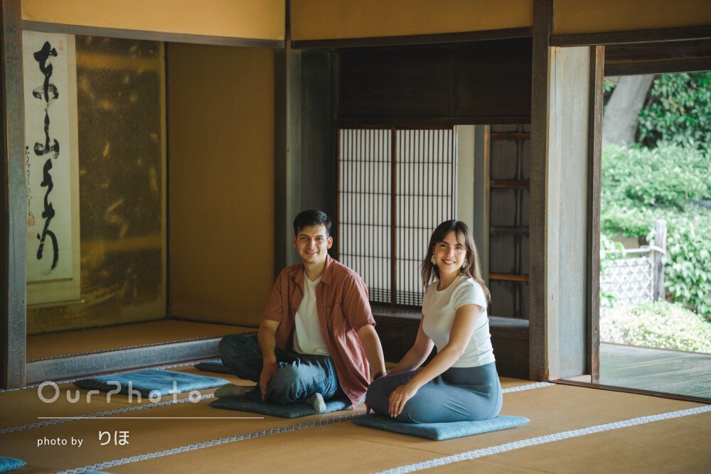 旅行中のサプライズプロポーズ！幸せ一杯で情緒あるカップルフォトの撮影