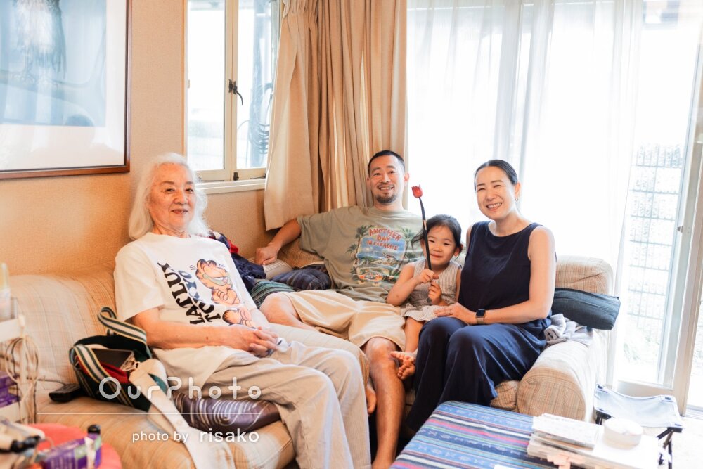 「とても良い思い出に」お子様の笑顔が紫陽花に映える素敵な家族写真撮影