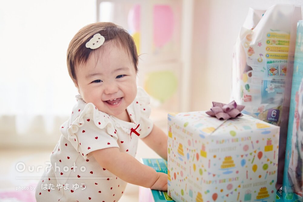 「たくさん可愛い写真を」笑顔いっぱいの1歳バースデーフォトの撮影