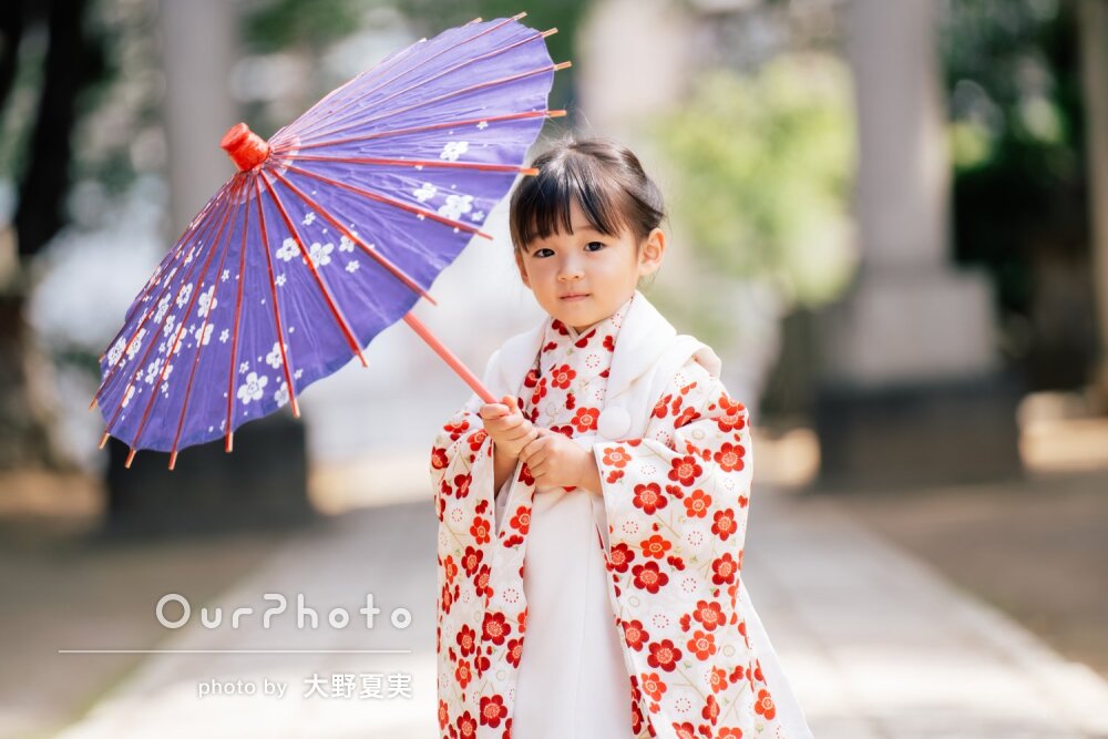 「自然な笑顔を引き出して」愛らしい和装の女の子！神社で七五三の撮影