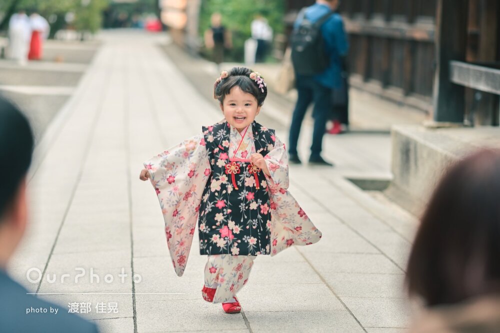 「親族や子どもたちに寄り添った撮影」お宮参りと女の子の七五三撮影