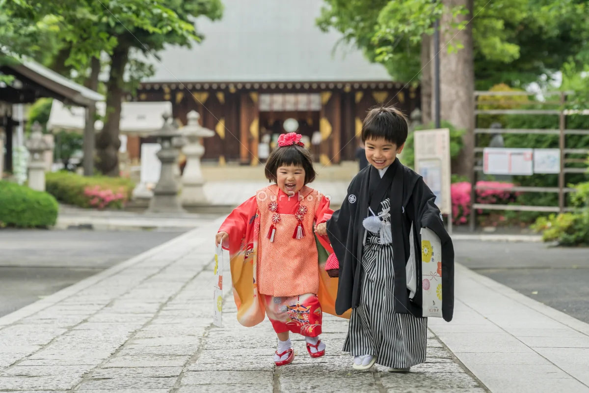 六所神社(中郡大磯町)で七五三の出張撮影｜カメラマンの撮影例と価格で