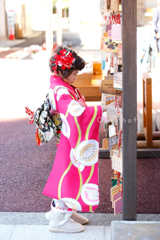 蚕養神社(会津若松市)でお宮参りの出張撮影｜カメラマンの撮影例と価格