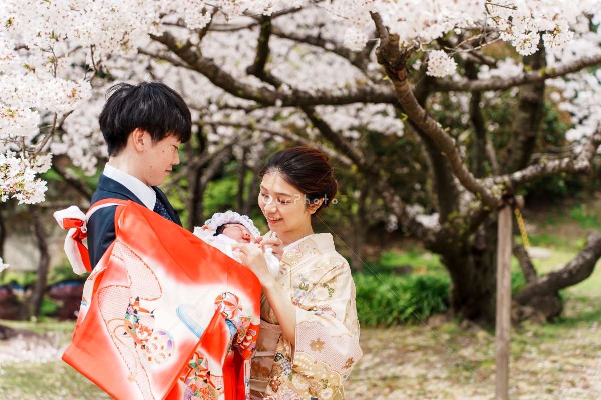 田村神社(高松市)でお宮参りの出張撮影｜カメラマンの撮影例と価格で