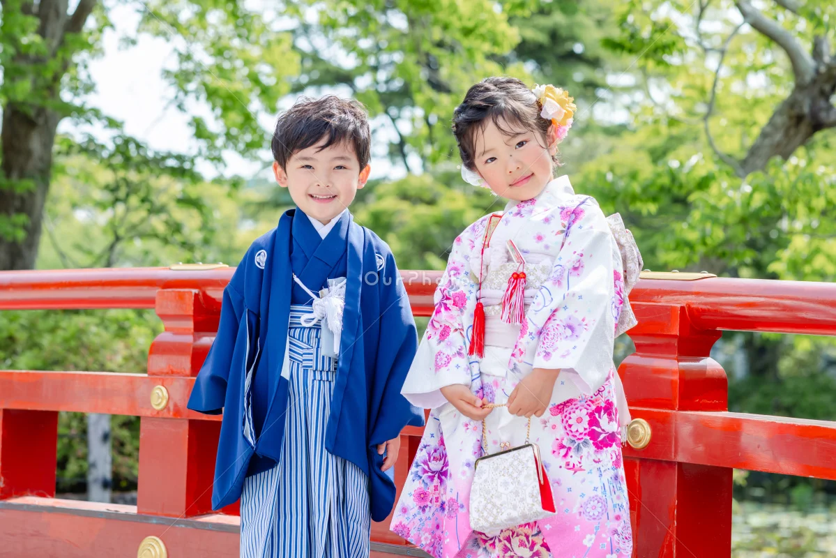 六所神社(中郡大磯町)で七五三の出張撮影|カメラマンの撮影例と価格で 六所神社(中郡大磯町)で七五三の出張撮影|カメラマンの撮影例と価格で